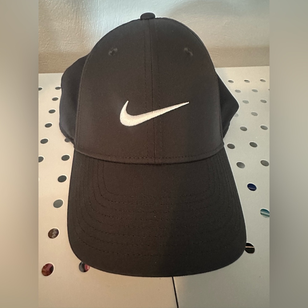 Nike Black Baseball Cap
Men’s
One size